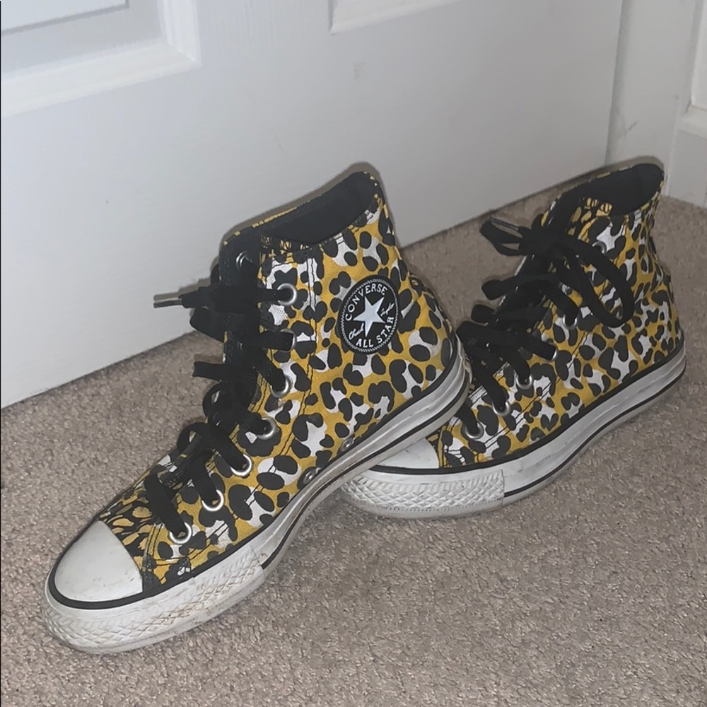 Cheetah print rare high top converses